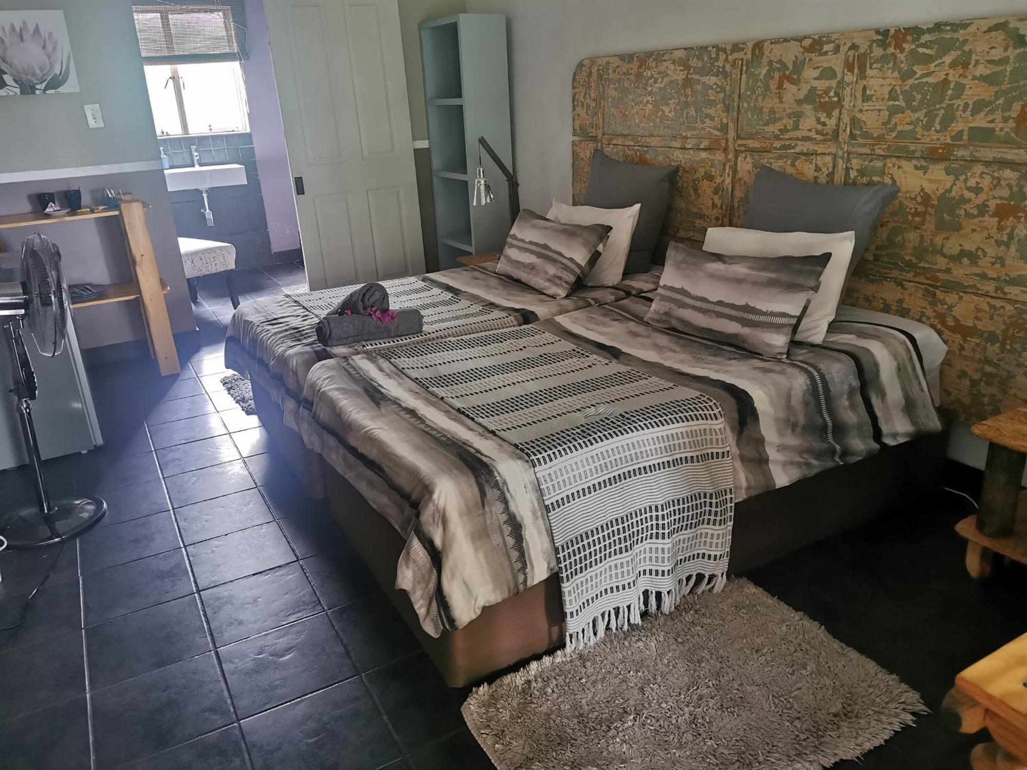 Karoozin Village Oudtshoorn Phòng bức ảnh